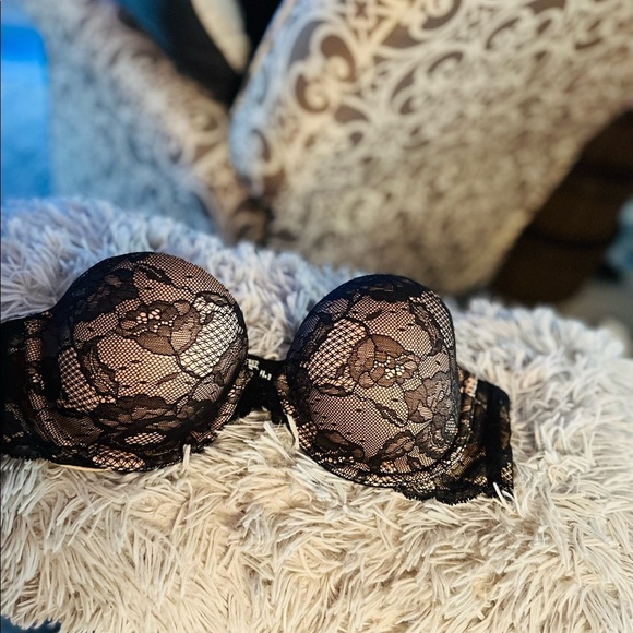 Victoria Secret Biofit Black Lace Bra - Picture 2 of 5